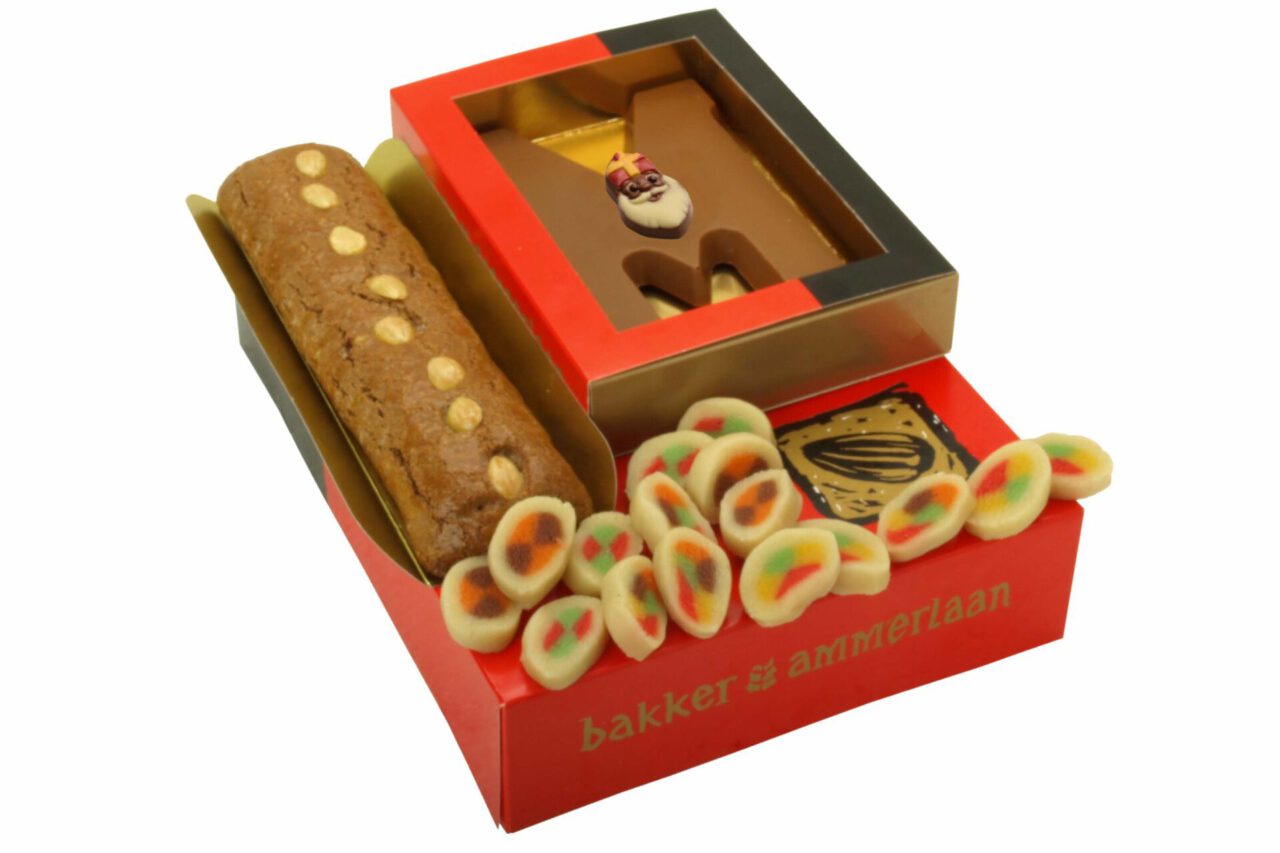 sinterklaas pakket chocoladeletters