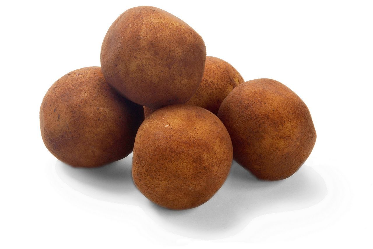 Marsepein aardappeltjes